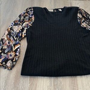 Evan Picone Vintage Black Sweater
Wool Angora Metallic
Floral Sleeves size 2X